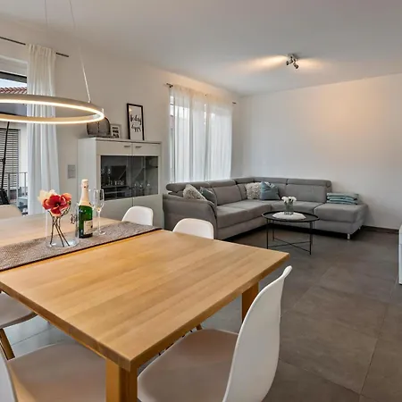 Ferienwohnung Schmuckstück Hilzingen Exterior foto